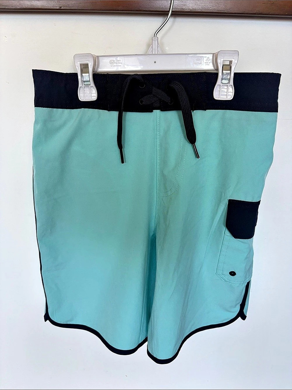 Abercrombie & Fitch Board Shorts in Green & Black Size Medium Like New